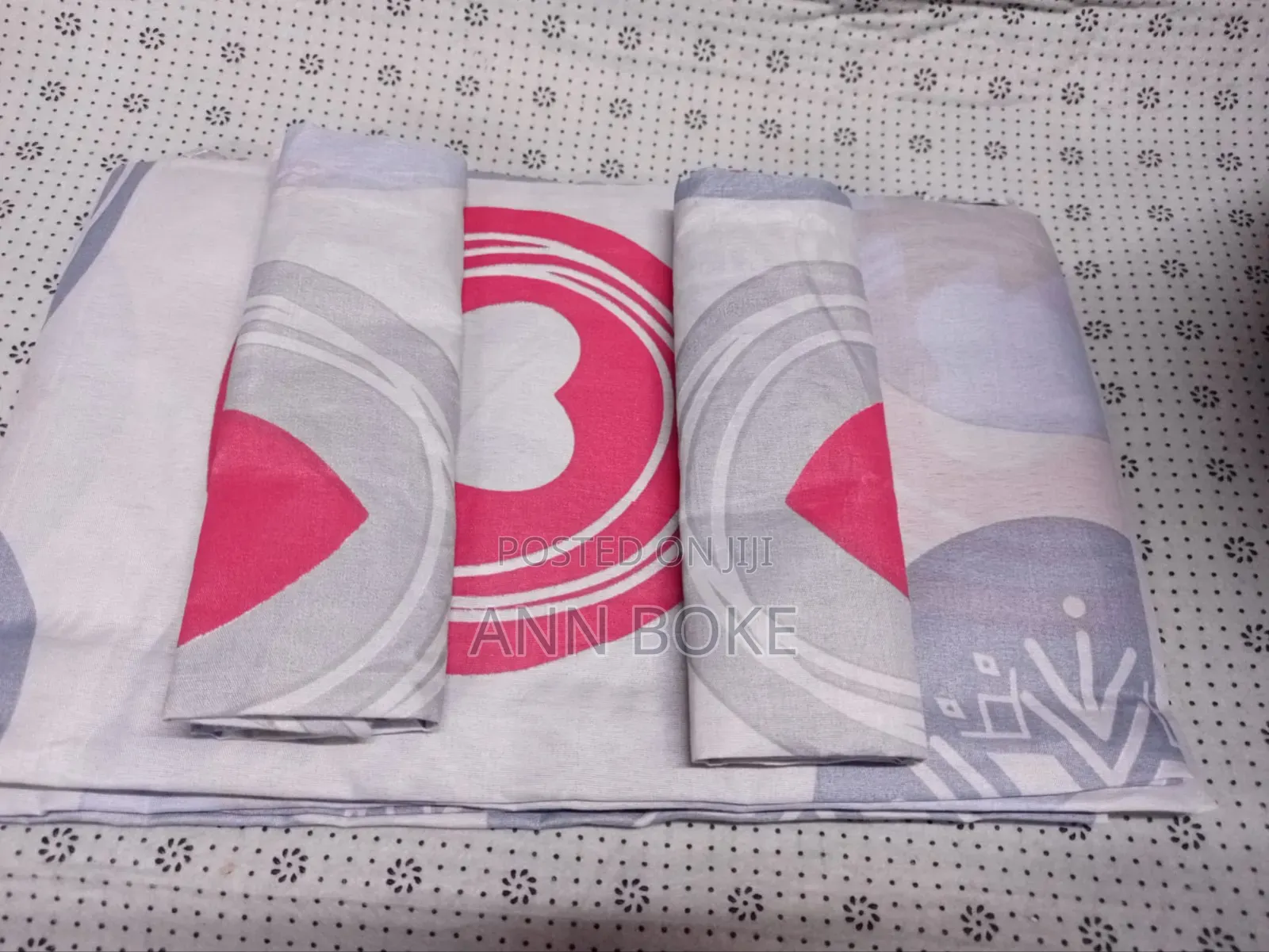  4 Pc Bedsheets 
2 PCS Bedsheets