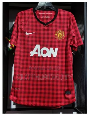 Manchester United Aon Vintage Jersey.