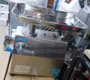 Commercial M 22 Meat Mincer With Reverse