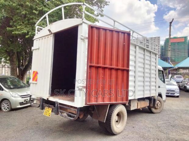 Mitsubishi Fuso Lorry - thumbnail 11