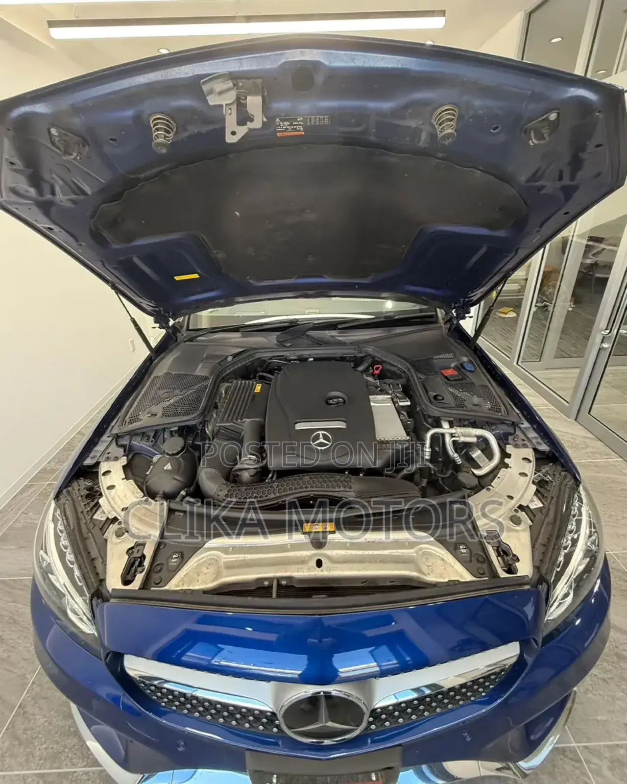 Mercedes-Benz C180 2019 Blue