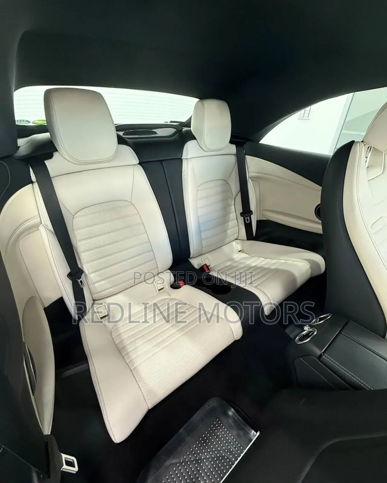 Mercedes-Benz C180 2019 Blue