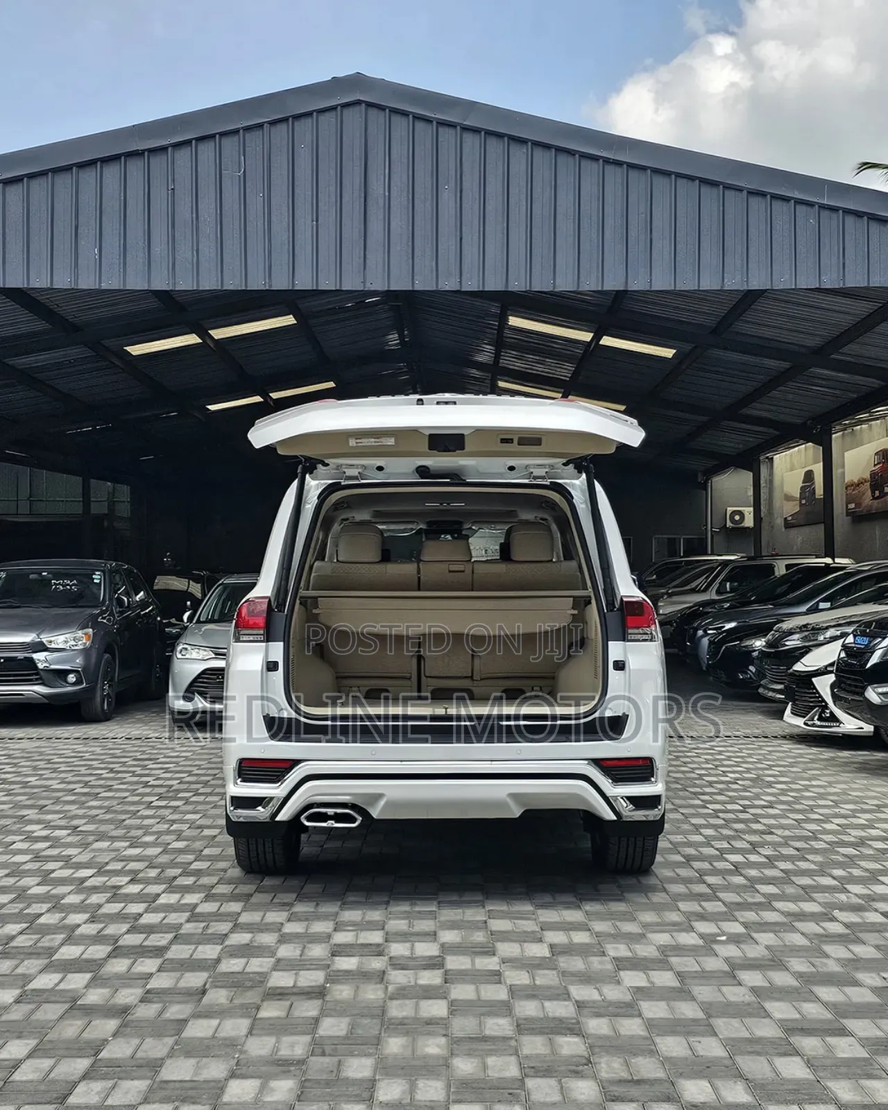 Toyota Land Cruiser 2022 White