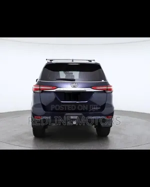 Toyota Fortuner 2021 Blue