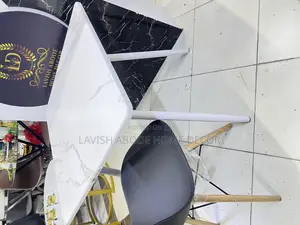 Square Table Dinner Table / Study Desk for Small Apartment