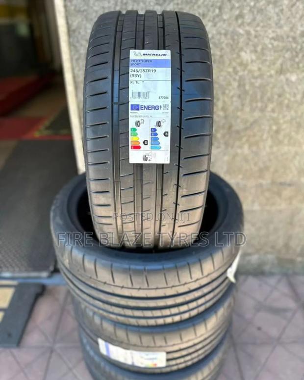 245/35r19 Michelin - main view