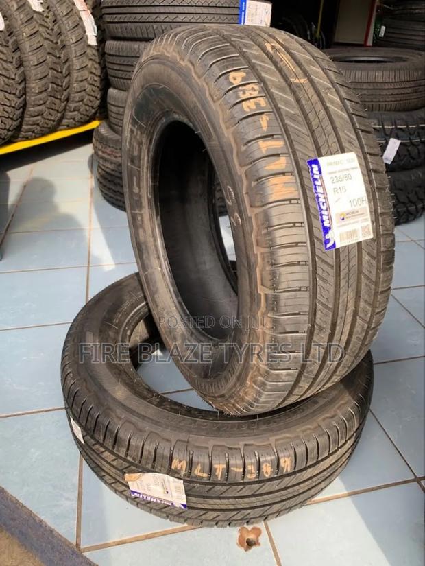 235/60r16 Michelin - main view
