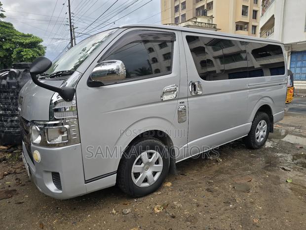 Toyota HiAce 2016 Silver - thumbnail 6