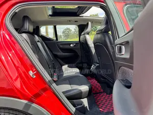 Volvo XC40 2018 Red