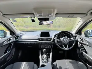 Mazda Axela 2018 Silver