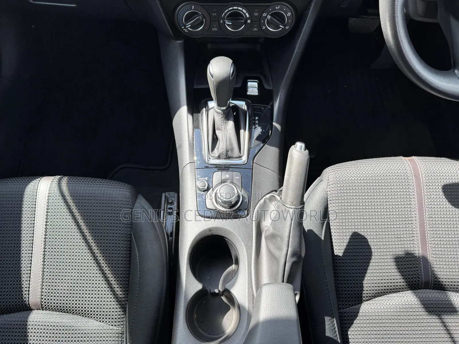 Mazda Axela 2018 Silver