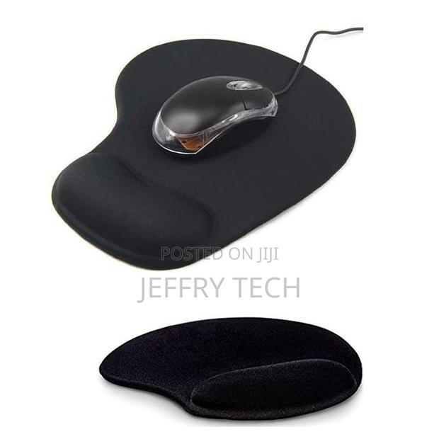 Mouse Pad From the Big With Non-Slip Gel Wrist Rest Support