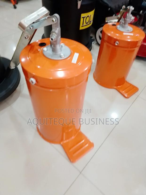 Greasing Pump 10l - thumbnail 3