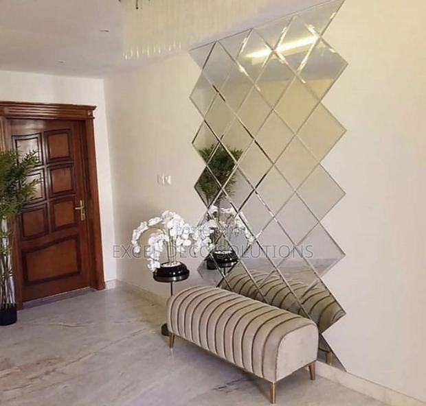 "Acrylic Diamond Mirror Set – Creative Wall Art"