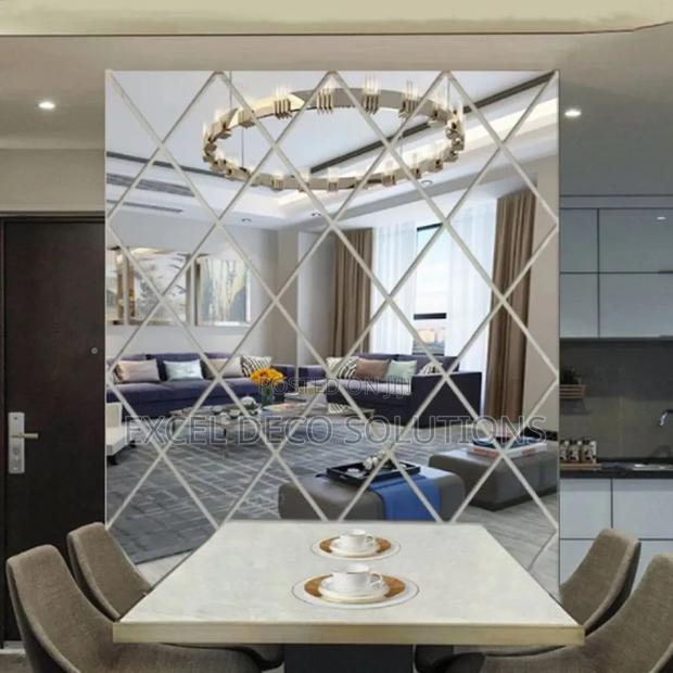 "Art Deco Diamond Mirror – Modern Acrylic Wall Piece" - main view