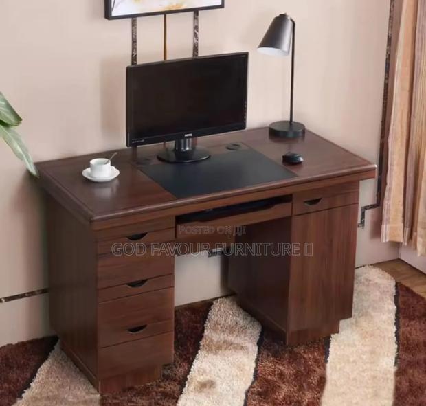 Elegant New Executive Office Desk Rd3wq