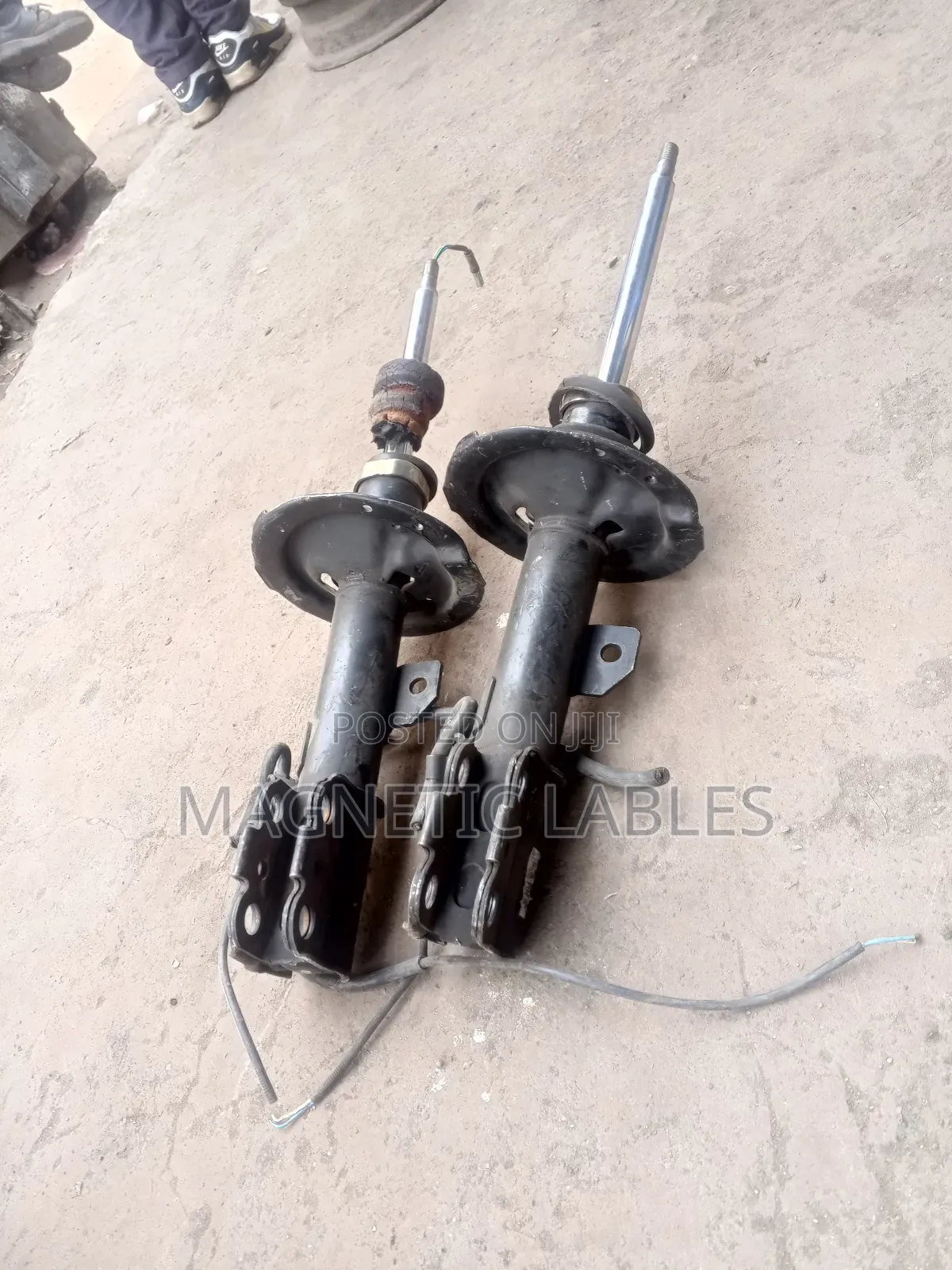 Toyota Noah Old Model Front Shock Absorbers