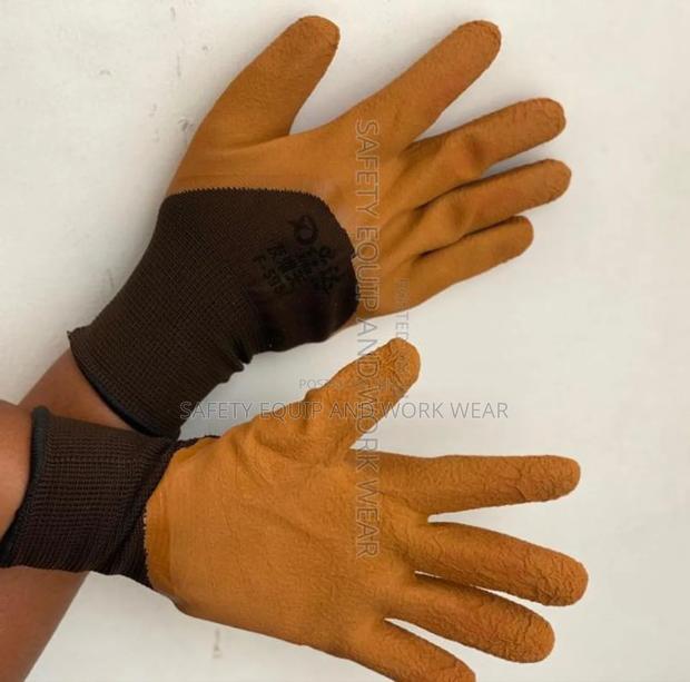 Diamond Grip Gloves For Site Work Tasks. - main view