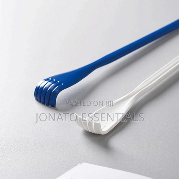 Plastic Back Scratcher and Massager - thumbnail 3