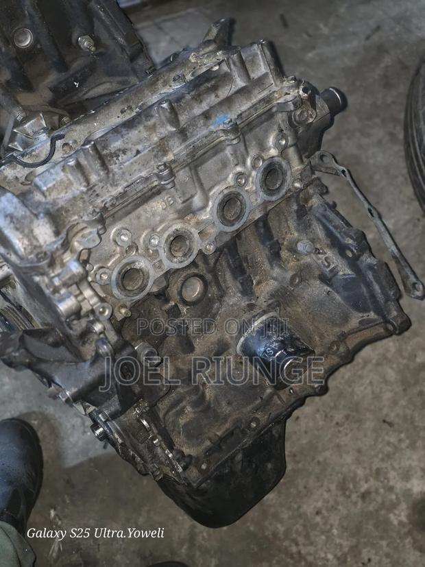 Toyota Vitz ,Half Engine, Cylinder Head 1sz