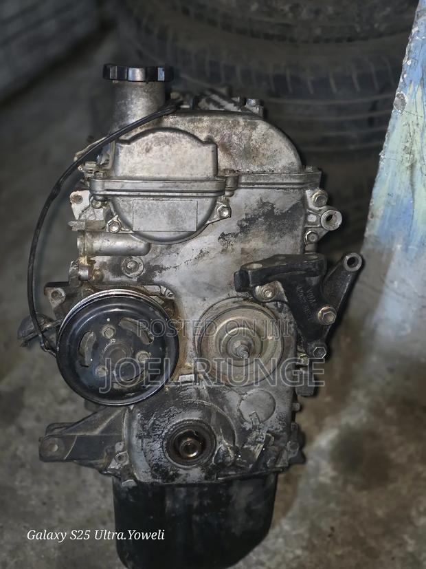 Toyota Vitz ,Half Engine, Cylinder Head 1sz - thumbnail 2