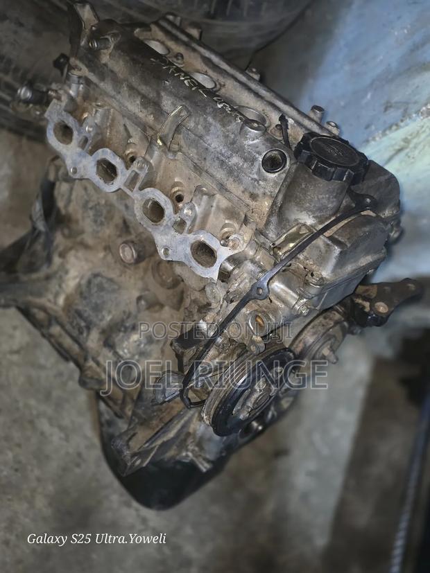 Toyota Vitz ,Half Engine, Cylinder Head 1sz - thumbnail 3