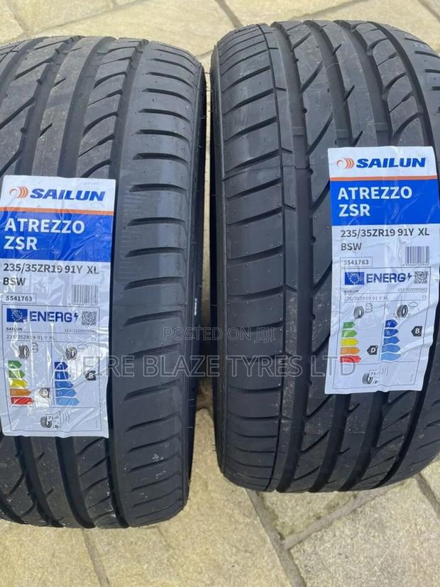 235/35r19 Sailun