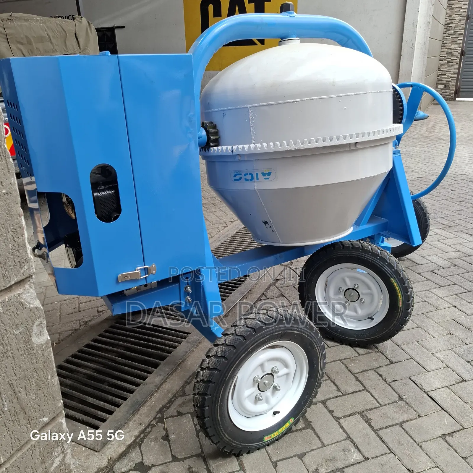 400litre Concrete Mixer.