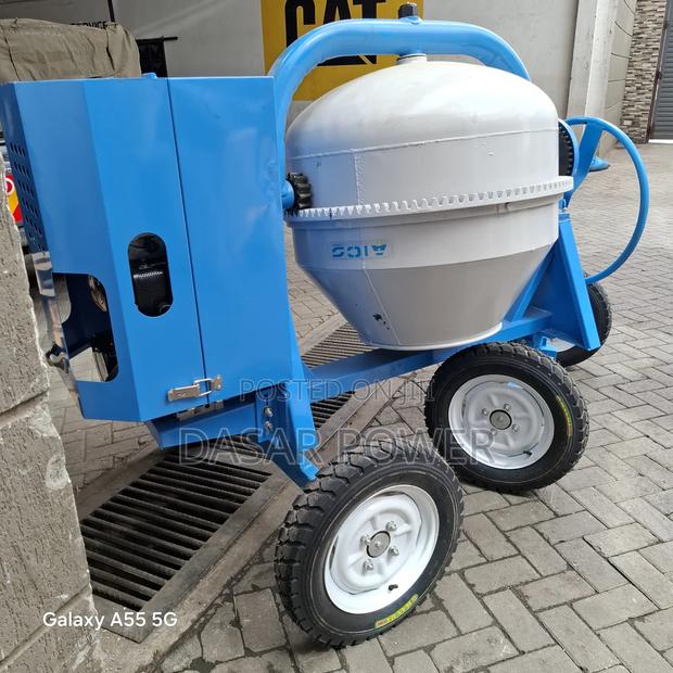 400litre Concrete Mixer.