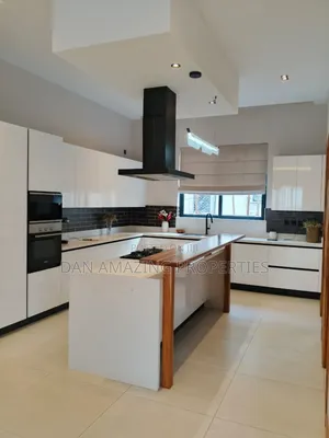 4bdrm Villa in Loresho Plus Dsq for sale