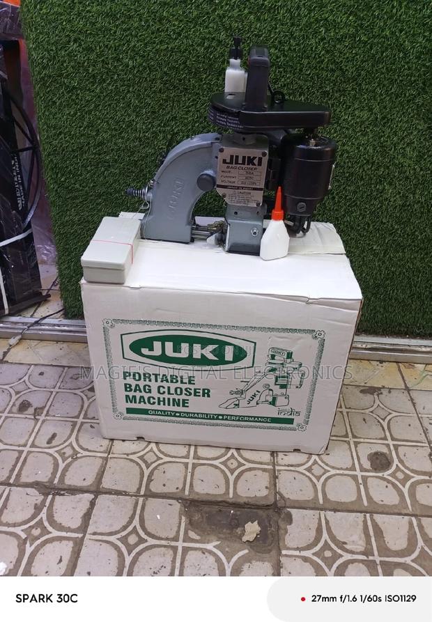 High Standard Juki Bag Closer Machine