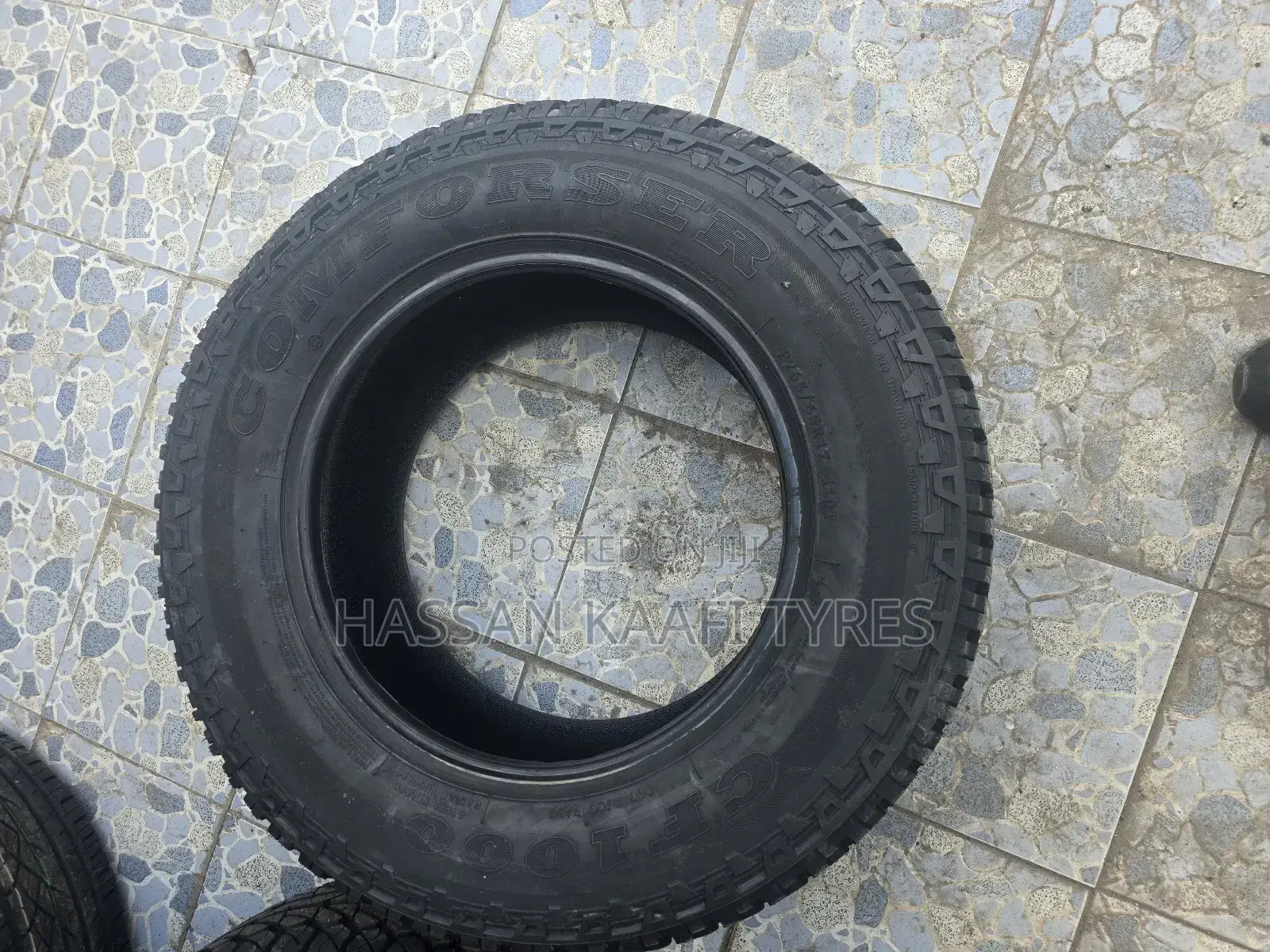 265/65r17 Comforser 1100