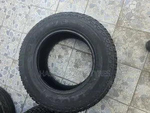 265/65r17 Comforser 1100