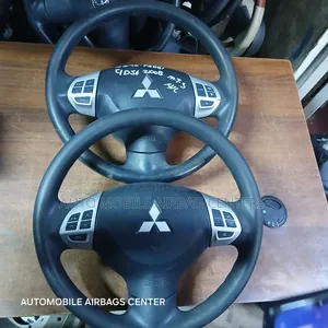 Mitsubishi Outlander Old Model Steering Wheel With Airbags