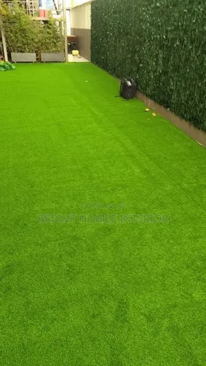 Turf Outdoor Grass Carpet Available in Different Thickness
