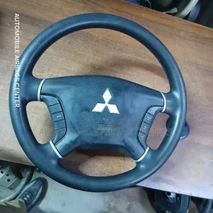 Mitsubishi Pajero Shogun(New Model) Steering Wheel
