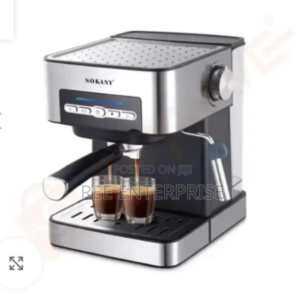 User Friendly Expresso Coffee Machine - main view