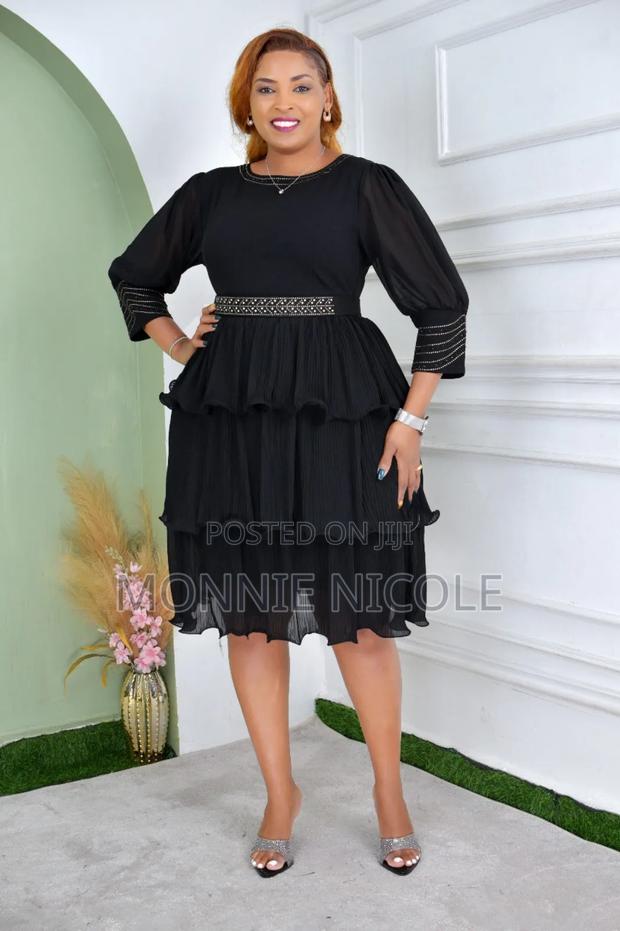 Black Round Breastfeeding Friendly Dress👌😘 - thumbnail 2