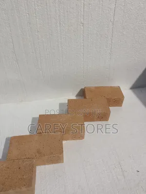 Fire Resistant Bricks / Fire Bricks