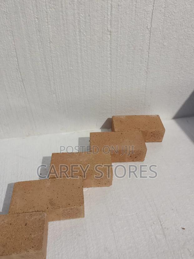Fire Resistant Bricks / Fire Bricks - thumbnail 2