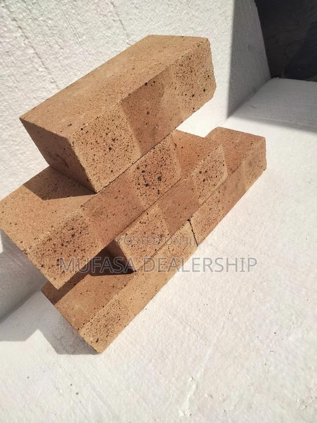 Firebricks/Oven Bricks/Chimney Bricks - main view