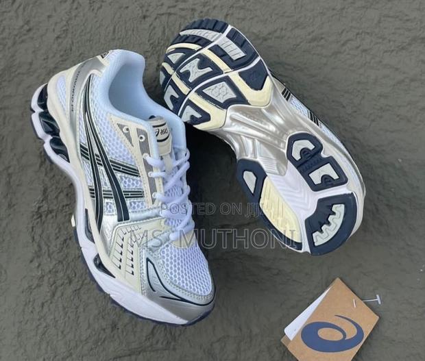 Asics. Grey / Black  38_45 - main view