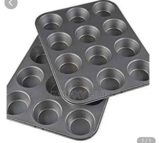 12 PCS Cupcakes Tray - main view