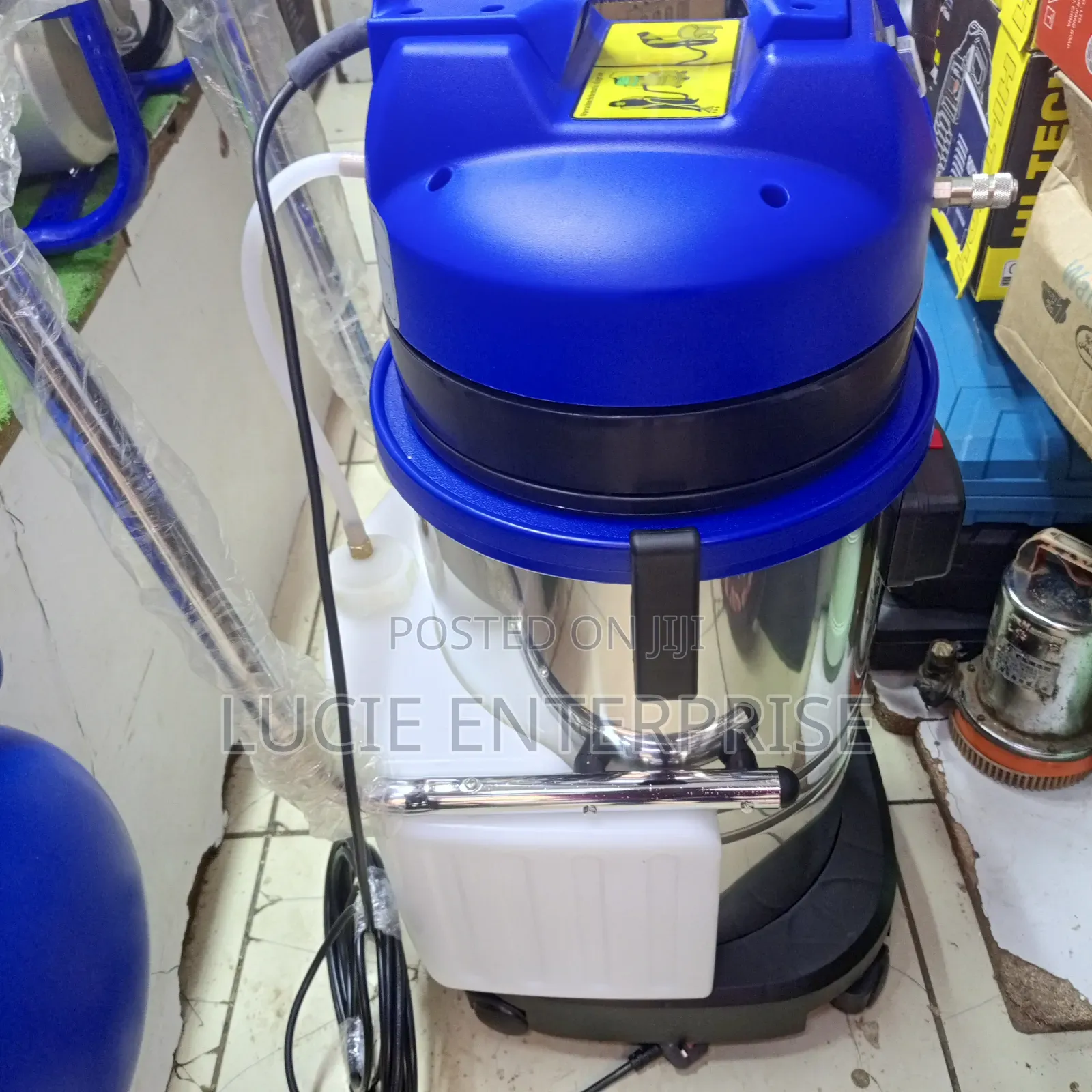 Vacuum/ Carpet Cleaner Machine