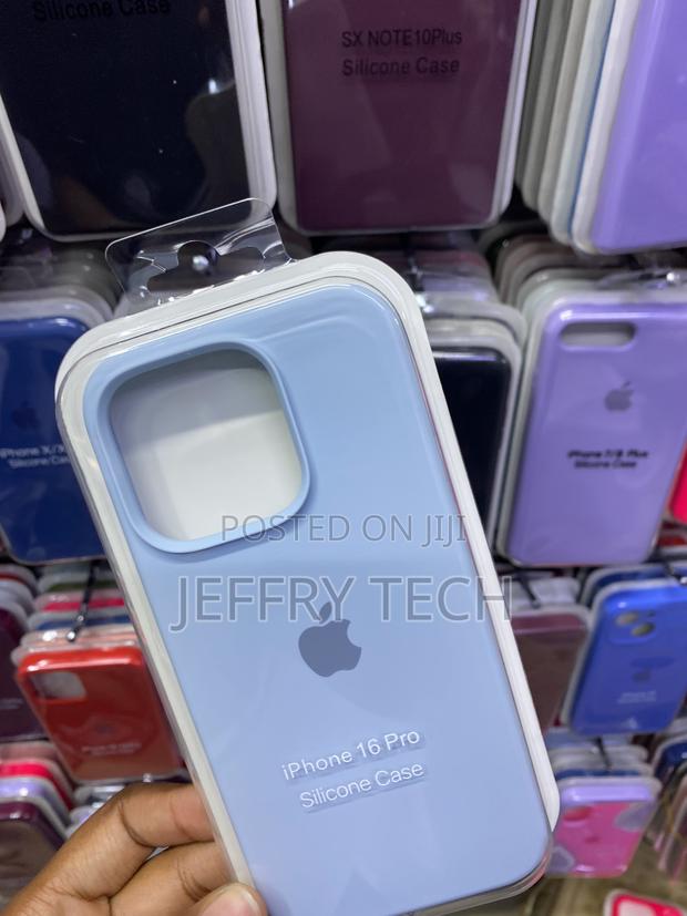 Vooii iPhone 16 Pro , Liquid Silicone Gel Rubber Case - thumbnail 2