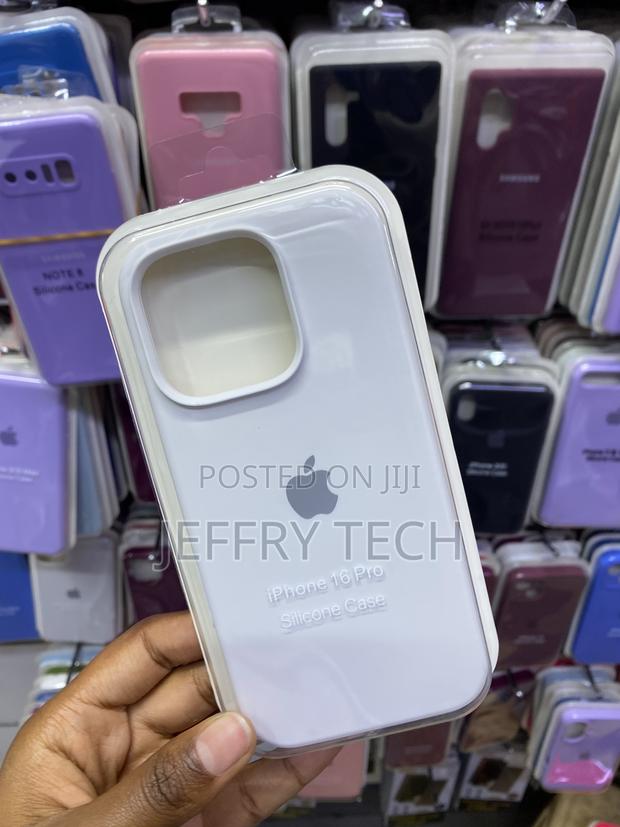 Felony iPhone 16 Pro- Stylish Liquid Silicone Cover-Sky Blue - thumbnail 2