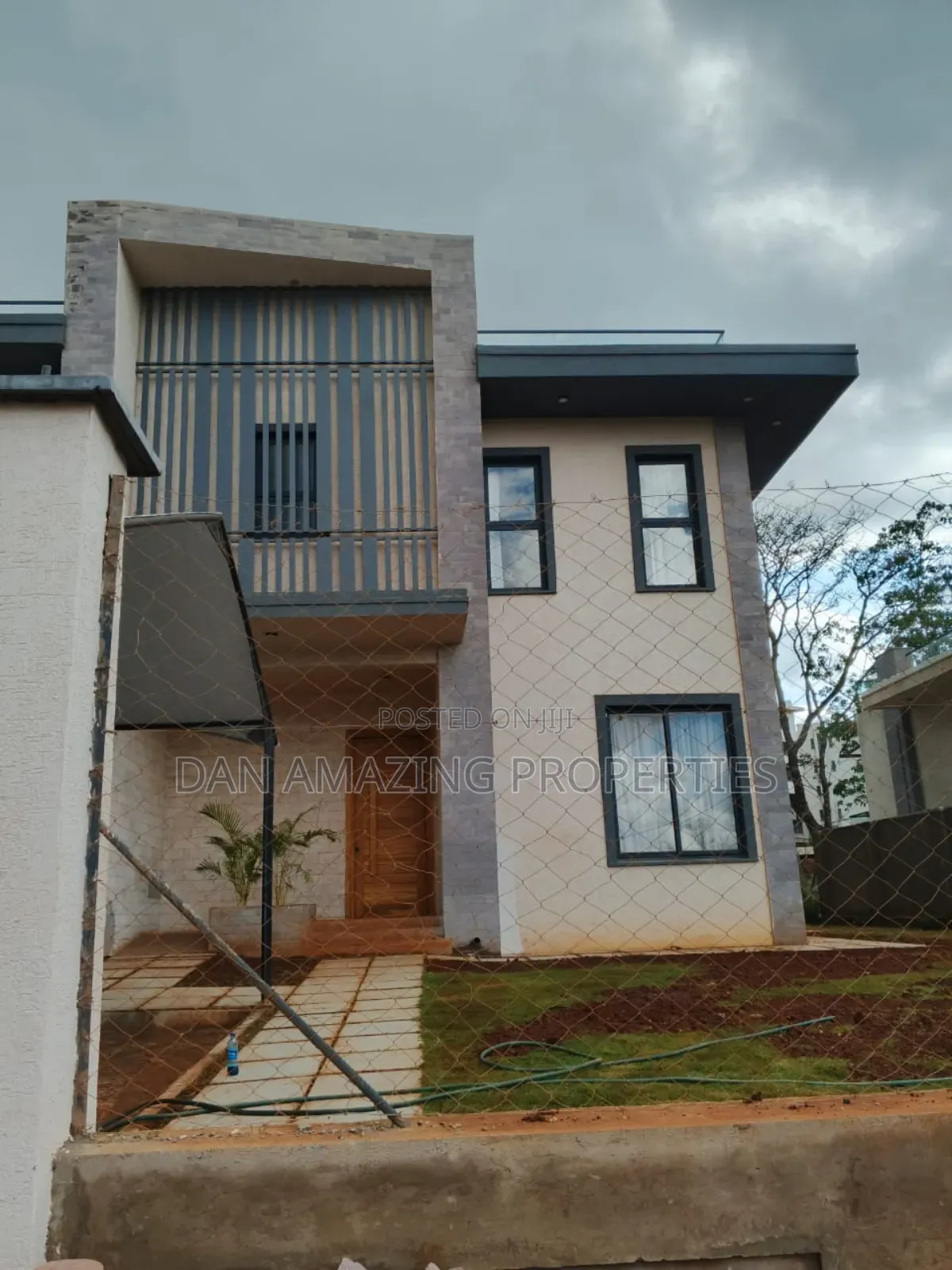 4bdrm Townhouse/Terrace in Loresho Plus Dsq for sale