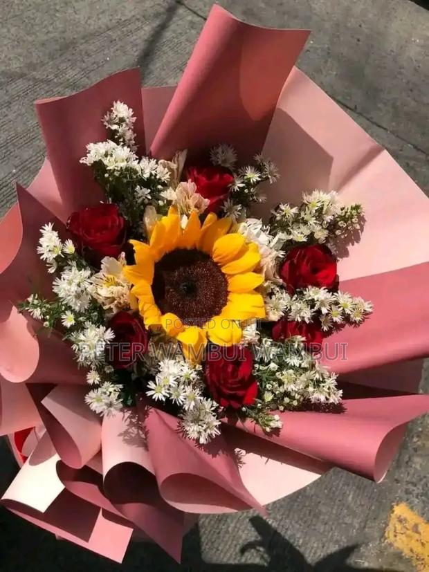 Fresh Blooming Flowers - thumbnail 10