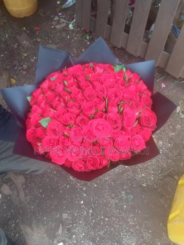 Fresh Blooming Flowers - thumbnail 11