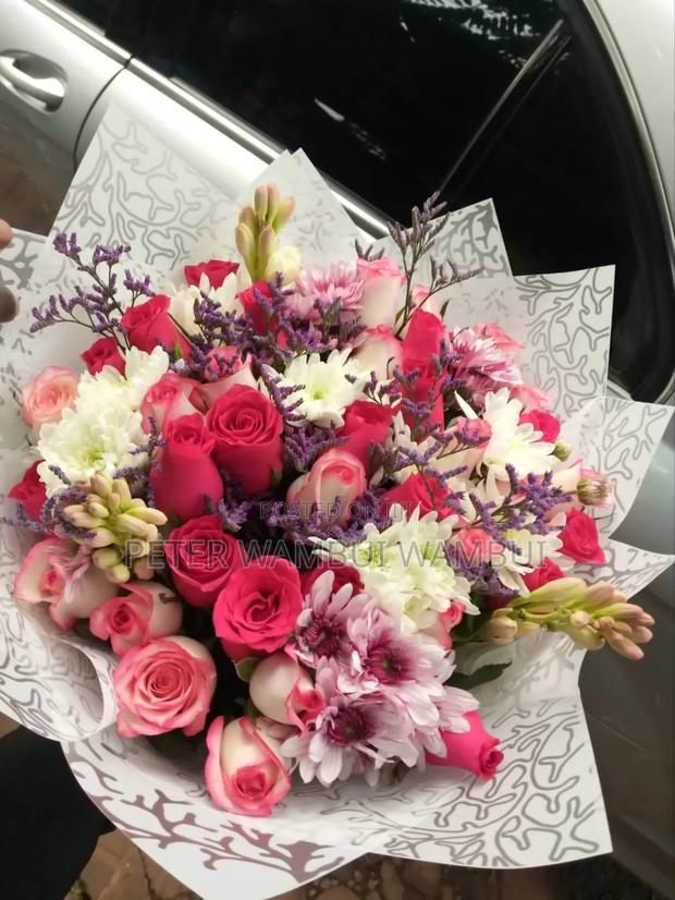 Fresh Blooming Flowers - thumbnail 14